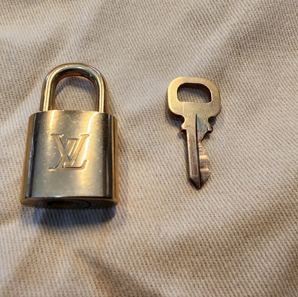 Louis Vuitton LV Gold Padlock Lock & Key #311 - Picture 5 of 8